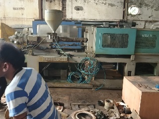 Nissei 275 Ton Injection Moulding Machine -2